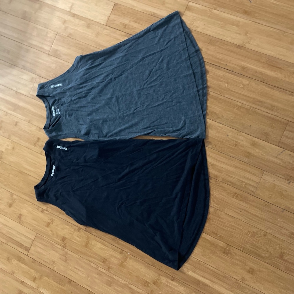 Bundle Reebok tank tops